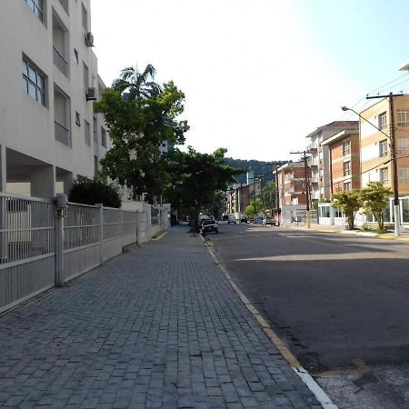 A 250M Da Praia Da Enseada Guaruja Luaran gambar